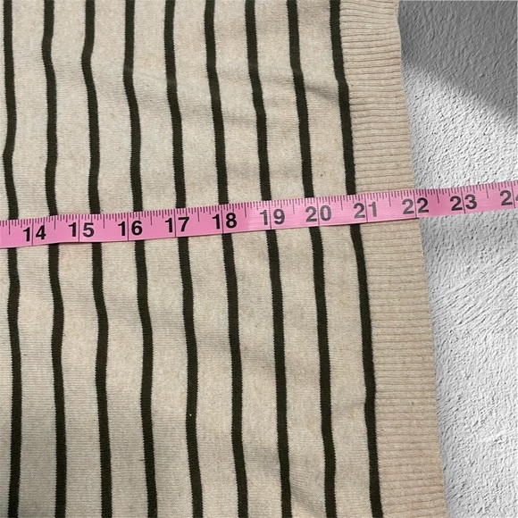 H&M Cream and Brown Cardigan Sweater with V-Neck - Picture 6 of 11